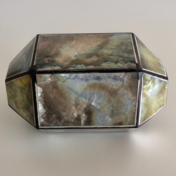 Celestina Mother of Pearl Geometric Clutch - Picture 5 of 10